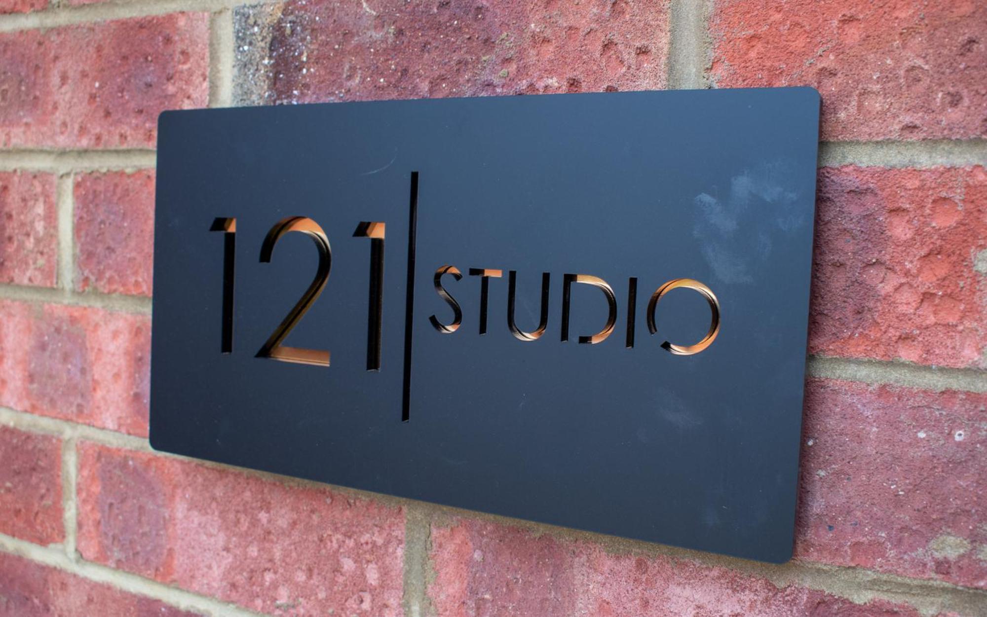 121 Studio - Central Studio Apartment, Terrace & Full Kitchen - Airport & Train Shuttle Bishop’s Stortford Zimmer foto