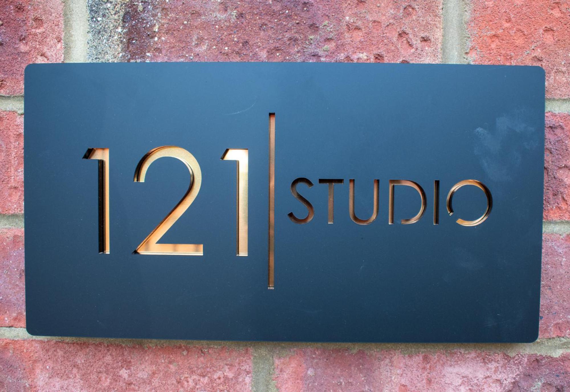 121 Studio - Central Studio Apartment, Terrace & Full Kitchen - Airport & Train Shuttle Bishop’s Stortford Zimmer foto